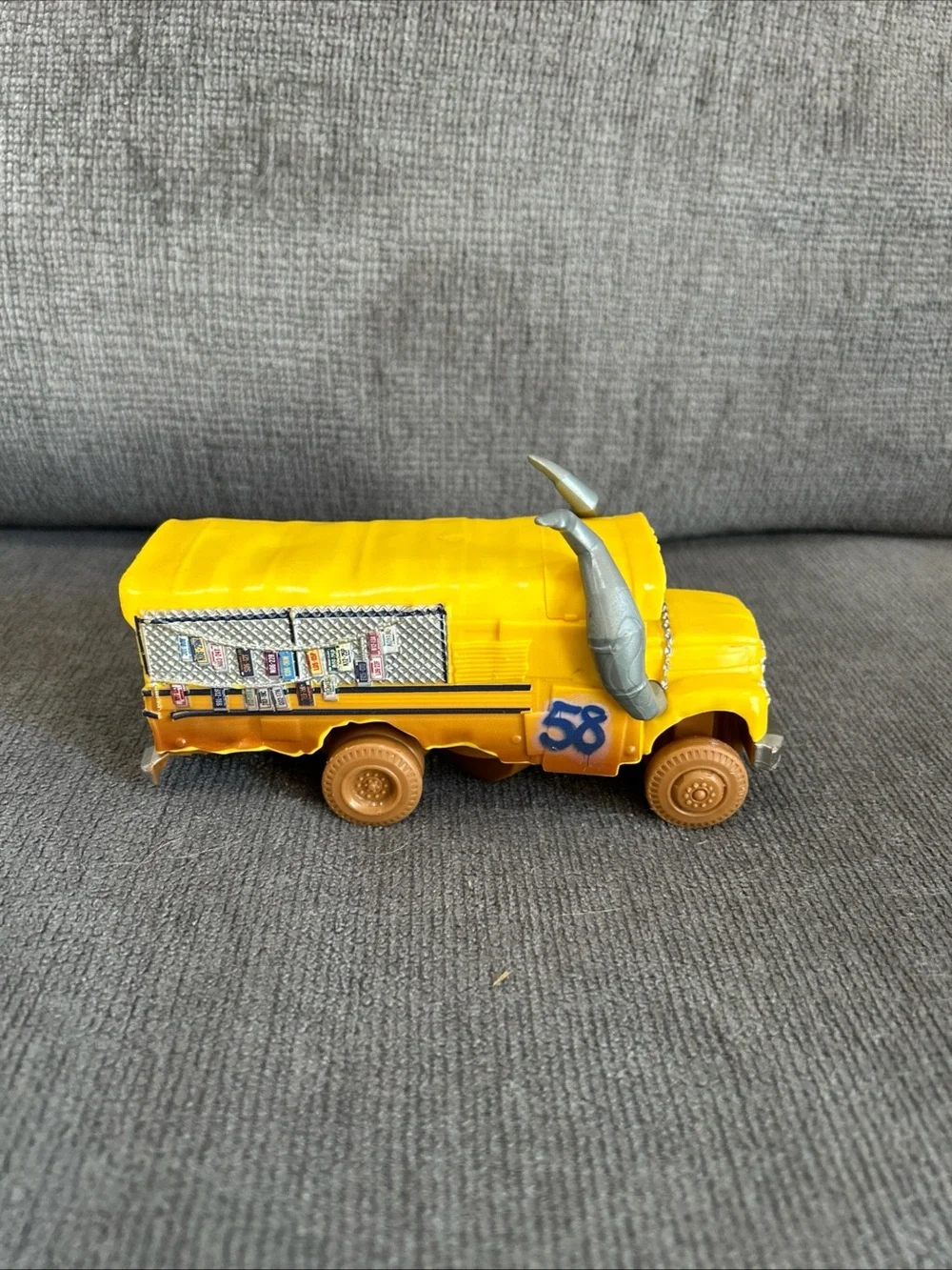 Disney Pixar Cars 3 Miss Fritter school bus Crazy 8 Crashers - Smash Crash Derby
